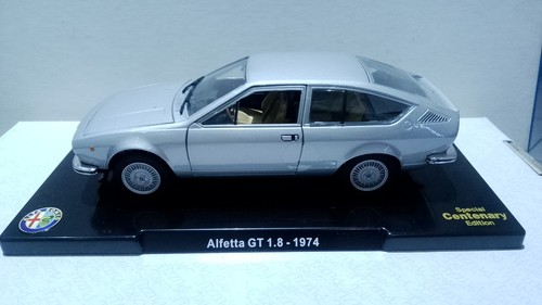Edicola alfa romeo - 1:24,