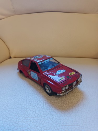 Burago alfa romeo gtv - romeo,