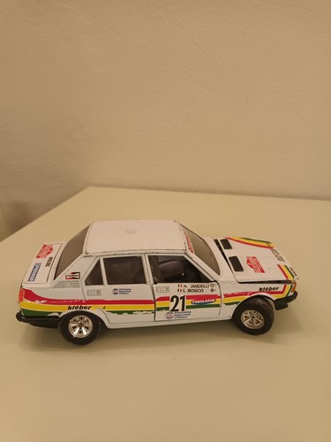 Burago alfa romeo giulietta - alfa,